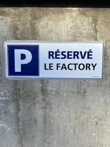 サン・ルイ{Le Factory}, Proche Euroairportアパートメント エクステリア 写真